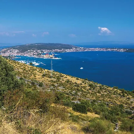 Prázdninový dům Luxurious In Okrug Gornji With Sauna Trogir