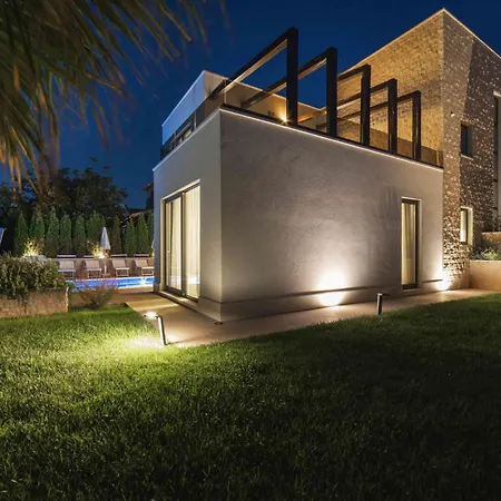 Luxurious In Okrug Gornji With Sauna